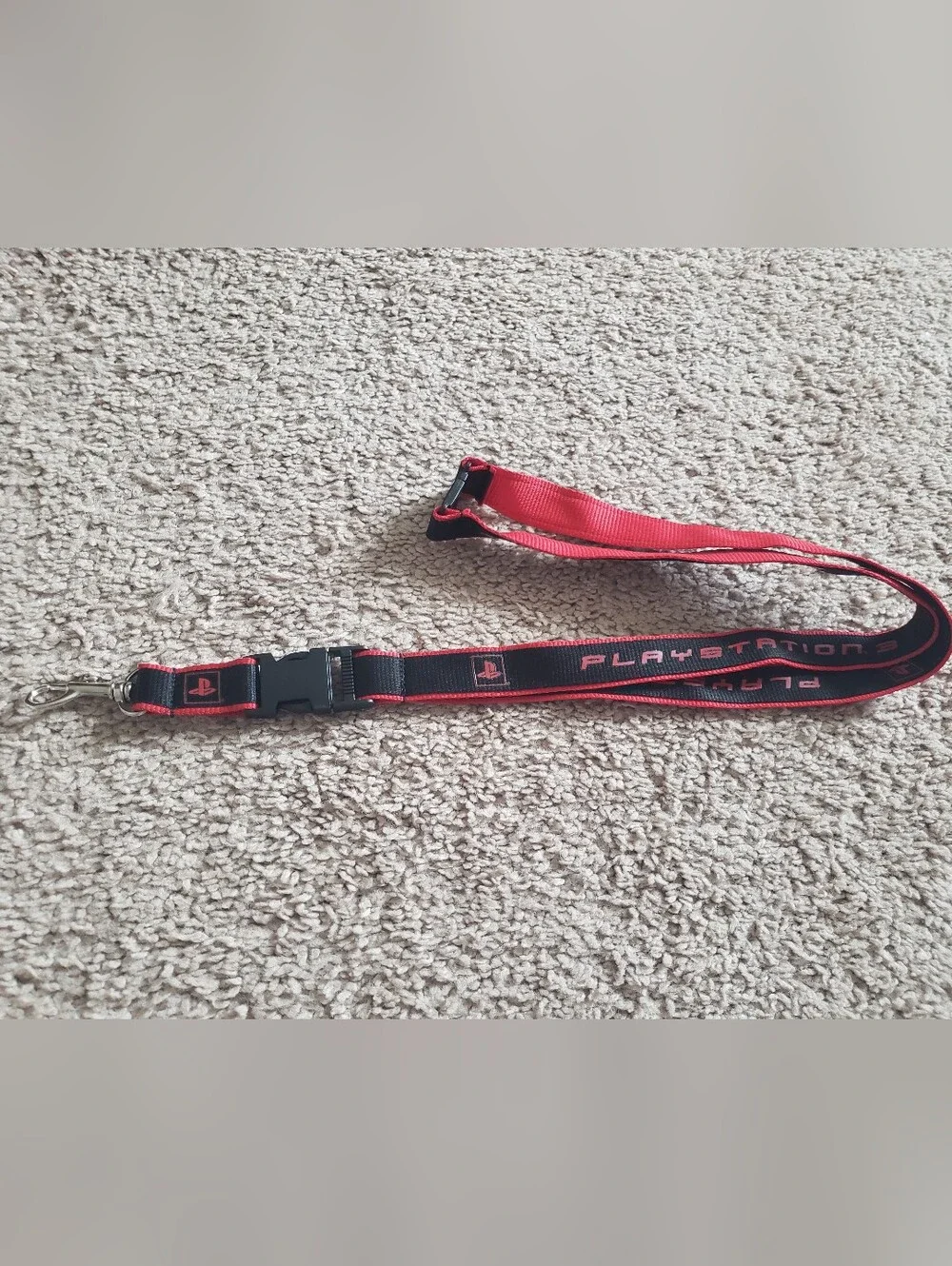Sony PS3 Black and Red PlayStation THREE Lanyard with Clip Latch Hook Detatchabl